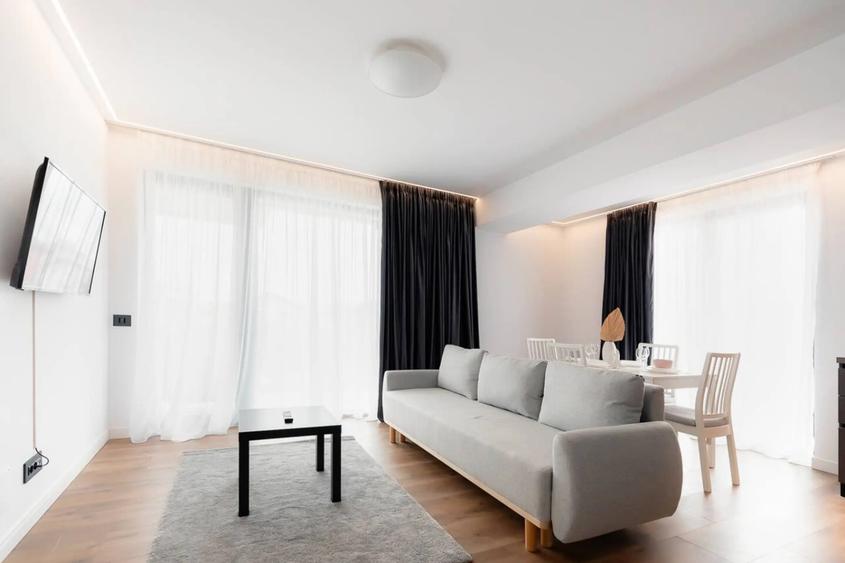 The Crib #9 - 2 Room Apartment - Underground Parking Included - 1