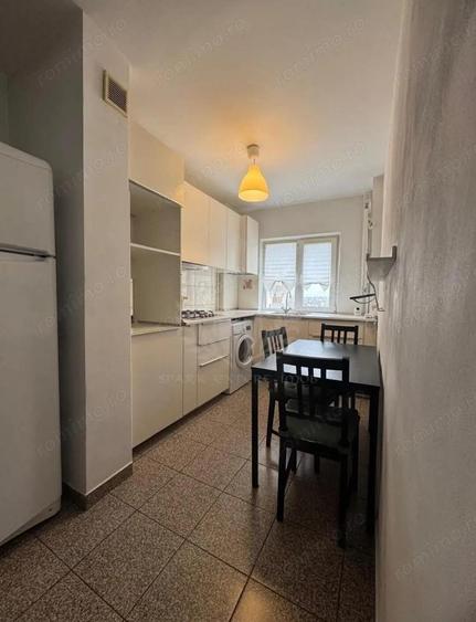 2 CAMERE // MEGA IMAGE REPUBLICII // MOBILAT SI UTILAT - 7