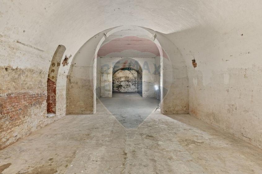 Spațiu comercial tip pivniță – zona Aradul Nou - 1