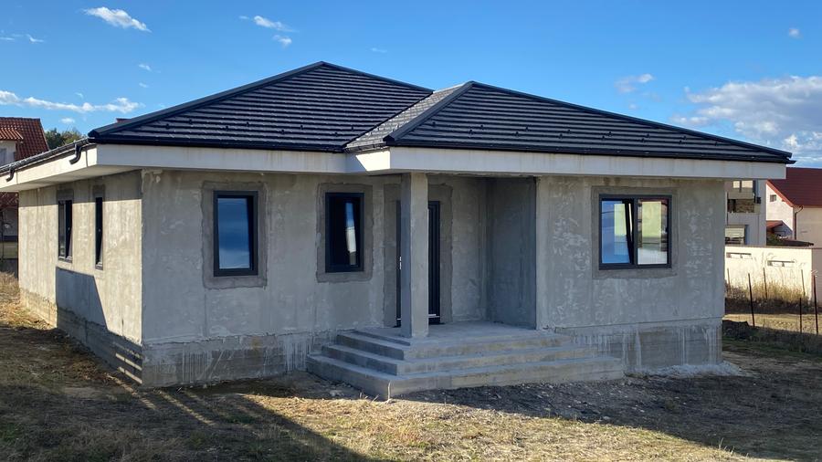 Casa pe parter, Rolast, Pitești- idealimob.ro - 1