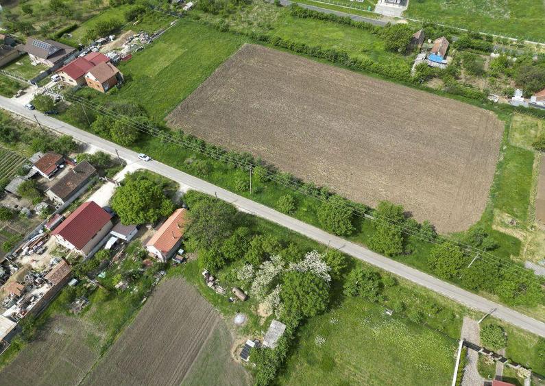 Teren Intravilan de 3,090 mp in Cuvin - 5