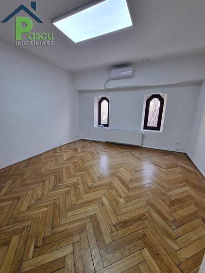 Spatiu comercial 4 camere Calea Victoriei, str. Franklin, 85 mpu - 4