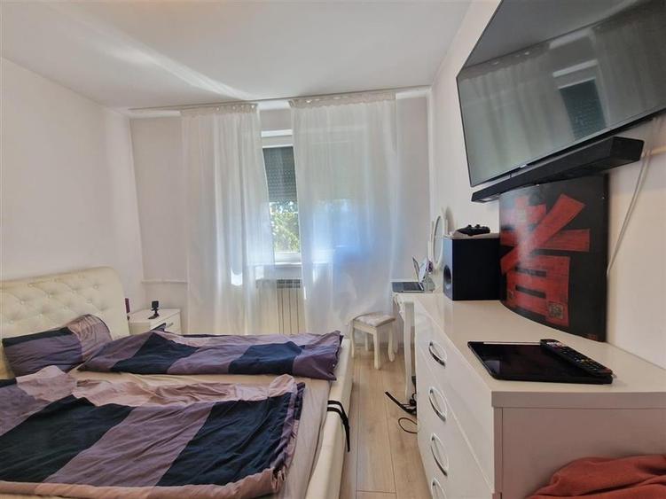 RECO apartament  3 camere Rogerius - 4