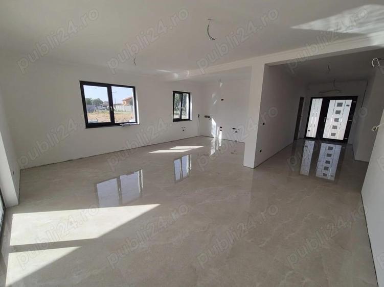 Vila eleganta, finisata complet, Via Carmina comision 0 - 10