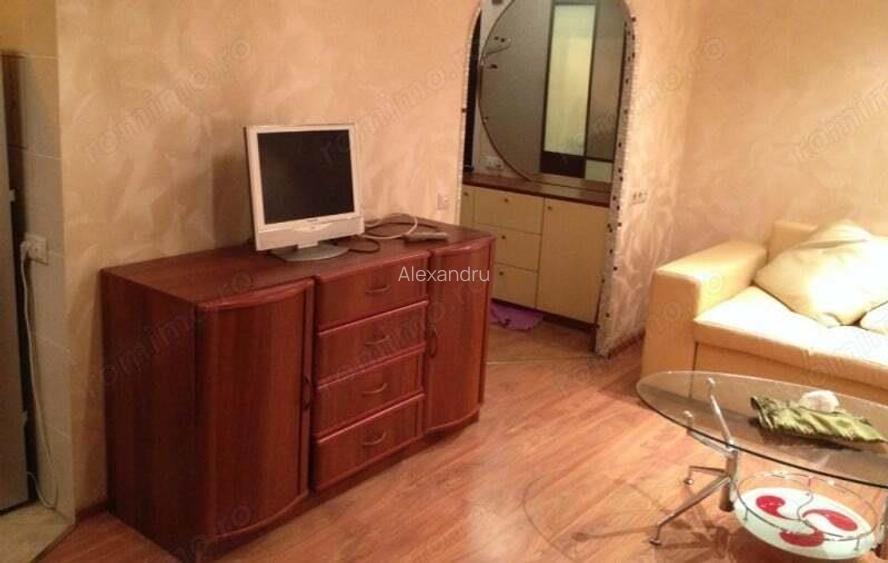 Garsoniera - in zona Tei