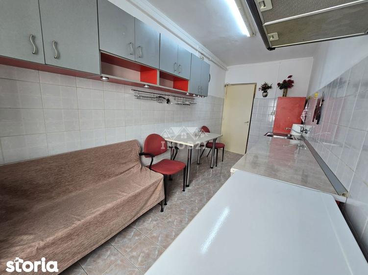 Vanzare apartament 4 camere, cu vedere panoramica, in zona Eroilor Plo - 15