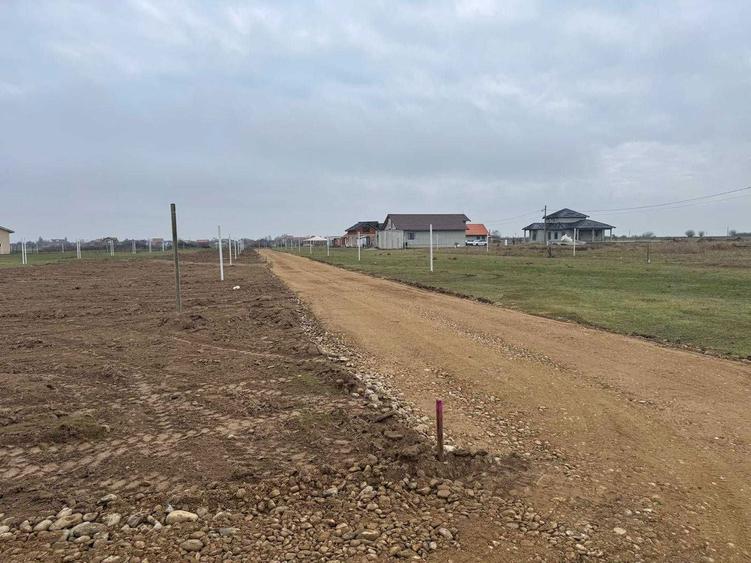 Terenuri de vanzare Les (Nojorid) parcele pentru casa de la 8.000 - 1