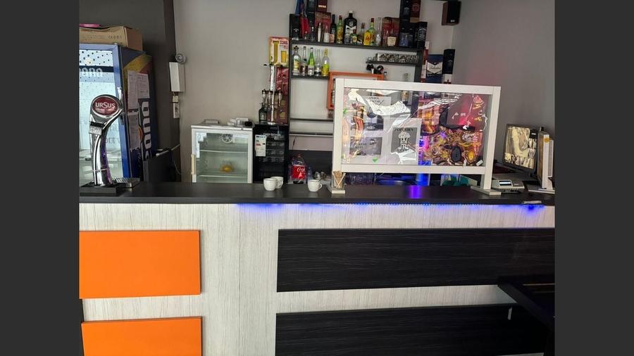 Spațiu comercial Roman - 11