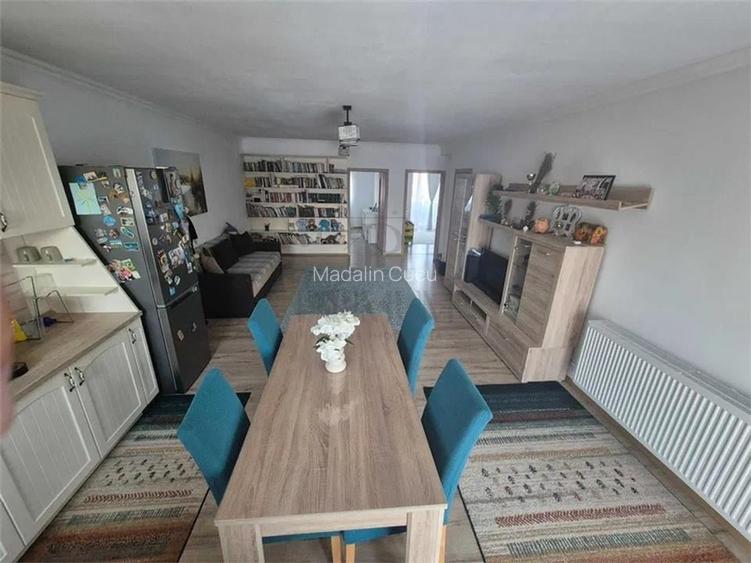 GIROC - 3 CAM - ETJ.1 - LOC PARCARE - BLOC - VILA - SPATIOS - ZONA EXCELENTA-