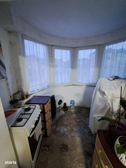 Apartament 2 camere, decomandat, zona SRI - 7