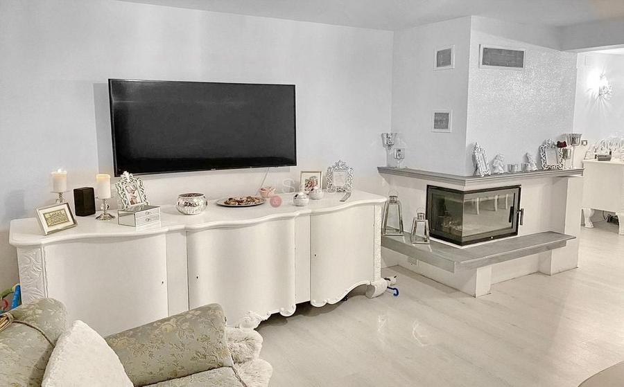 Proprietate compusa din 2 case - 19