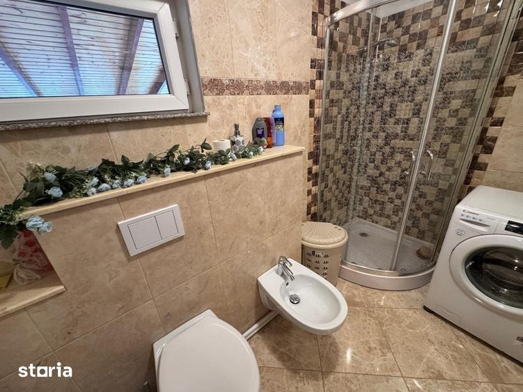 Casă cu 3 camere cu Teren 496 Mp în Tomești