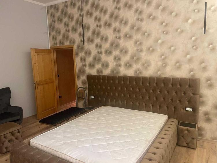 Apartament cu 4 camere decomandat în Ultracentral
