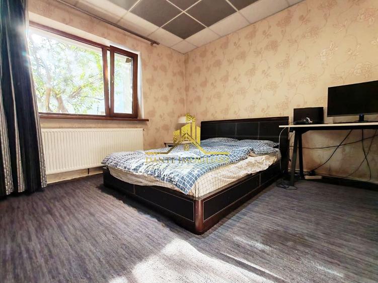 Apartament cu 3 camere semidecomandat, mobilat în Între Lacuri