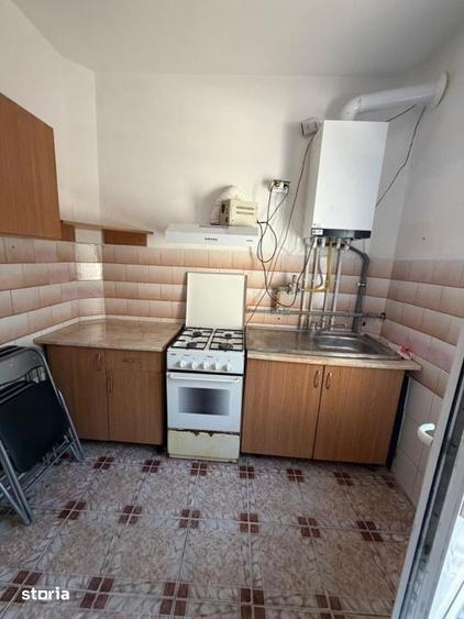 Apartament cu 2 camere decomandat în Rovine