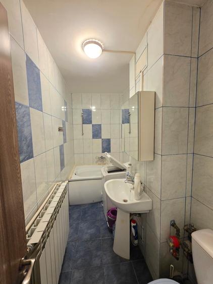 Garsonieră decomandată în Timpuri Noi
