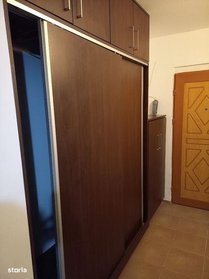 Apartament cu 2 camere decomandat în Titulescu