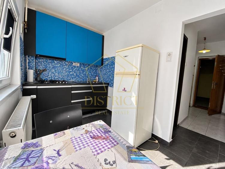 Garsonieră decomandată, mobilată în Complex Studențesc