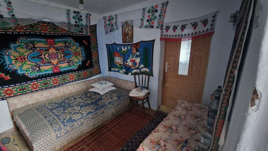 Casă cu 3 camere cu Teren 2185 Mp în Stoicănești