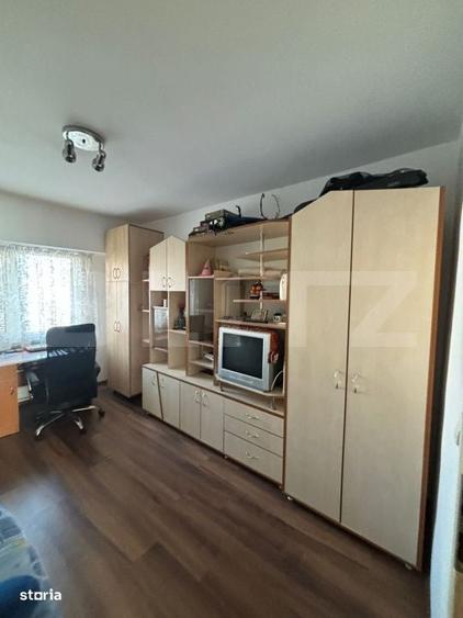 Apartament cu 4 camere în Independenței