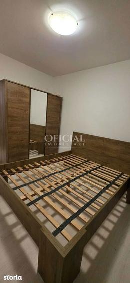 Apartament cu 3 camere semidecomandat, mobilat în Florești