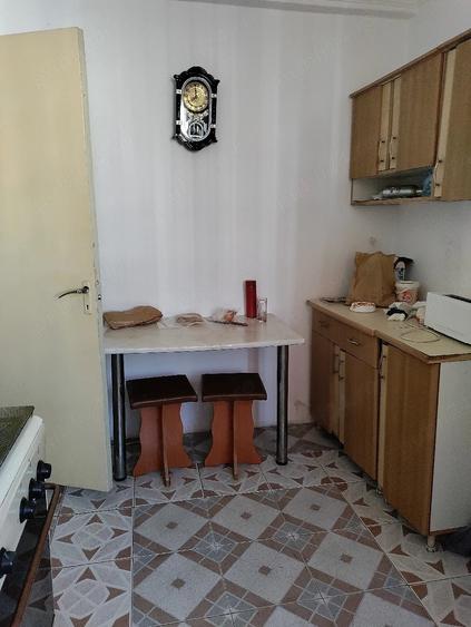 Apartament cu 3 camere nedecomandat în 5 Călărasi