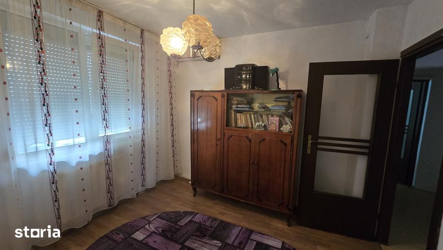 Apartament cu 4 camere în Central