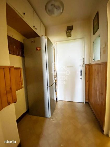Apartament cu 3 camere decomandat în Nufărul