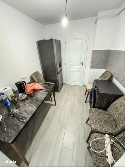 Apartament cu 2 camere decomandat în Micro 17