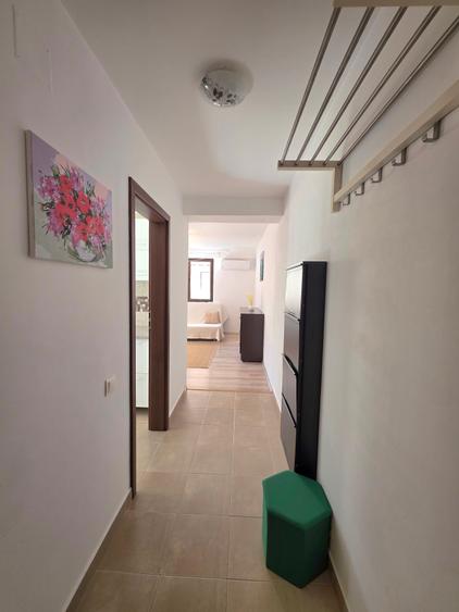 Apartament cu 2 camere decomandat în Titan