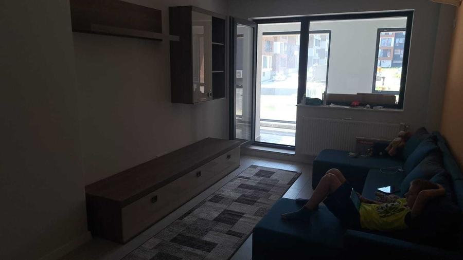 Apartament cu 2 camere decomandat în Sânpetru