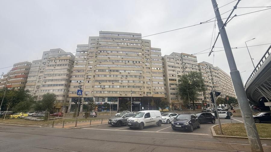 Apartament cu 3 camere decomandat în Doamna Ghica