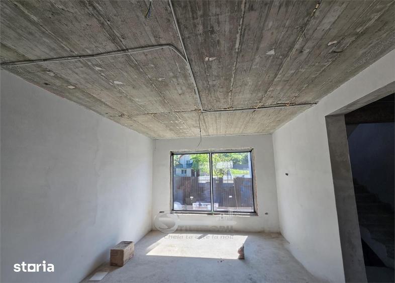 Casă cu 4 camere cu Teren 390 Mp în Miroslava