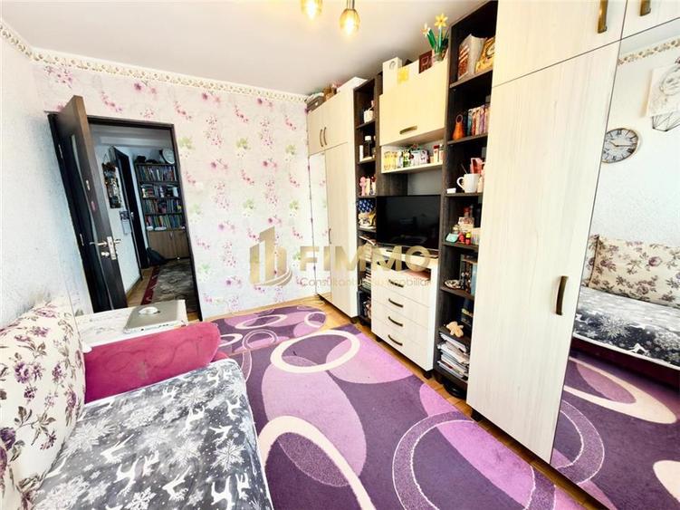 Apartament 3 camere | 2 bai | 68 mp | Zamca | ID : 1662 - 13