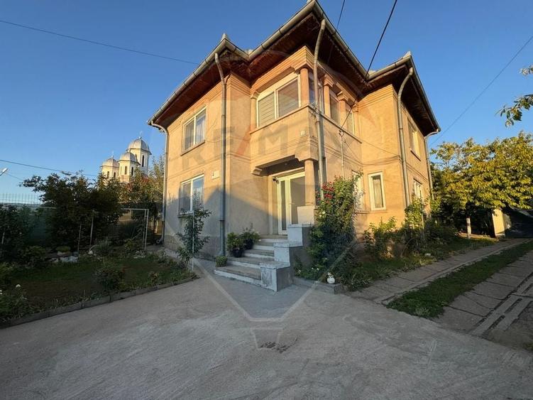 Casa / Vila cu 7 camere de vanzare in zona Central - 2