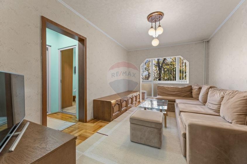 Apartament cu 3 camere de vânzare- COMISION 0% - 2