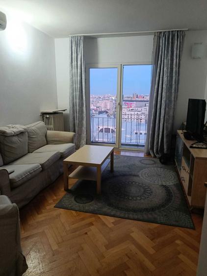 Caut coleg de apartament 3 camere, Bucuresti, ultracentral, etaj 17 - 1