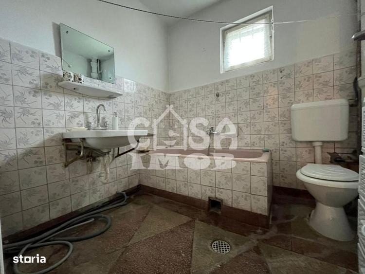Casa P+1 cu teren 980 mp curte si gradina aproape de gara Gaesti - 6