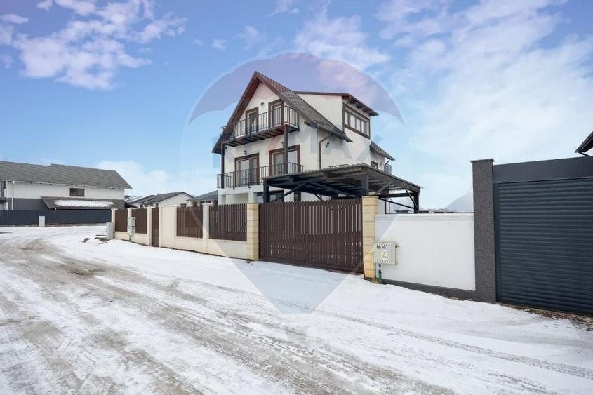 Casa cu 9 camere, teren 501 mp,  Harman! - 4