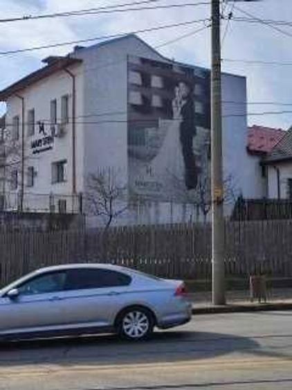 Proprietate centrala cu vizibilitate excelenta - 1