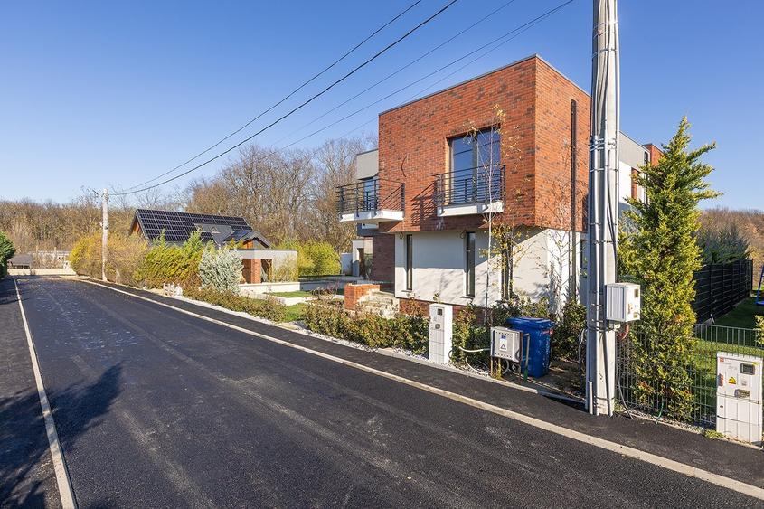 Pădurea Vlăsiei Design Modern Relaxare deplină Vilă cu Piscină, Comision 0% - 10