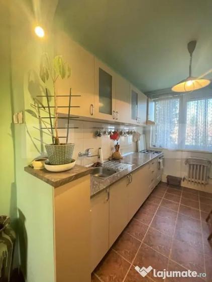 Apartament cu 3 camere decomandat în Grigorescu