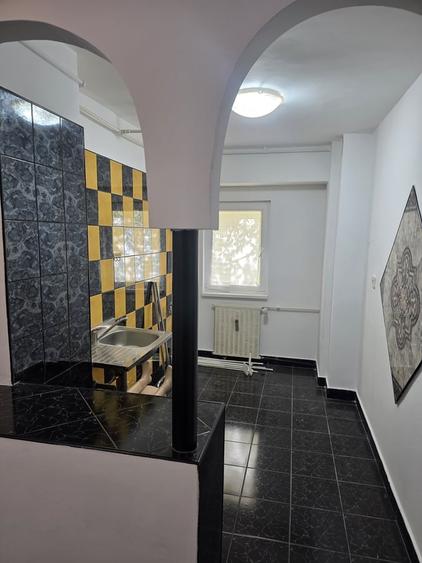 Unirii, Calarasi, bd. Matei Basarab - 9