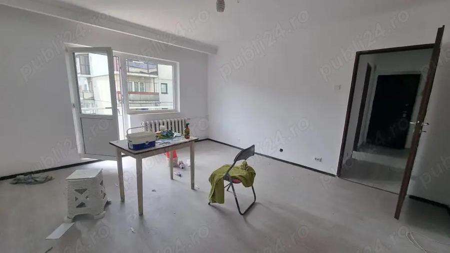 Inchiriez apartament doua camere nemobilat, Pitesti, Exercitiu - 3