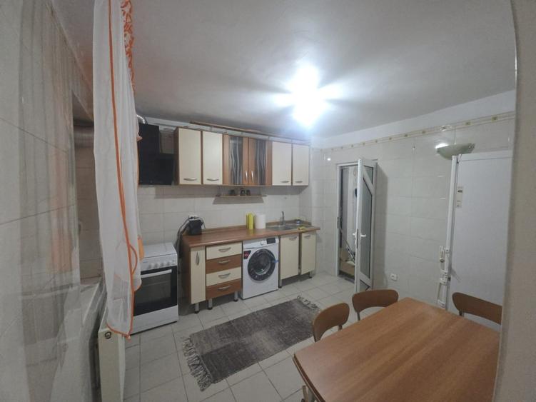 Gorjului-Militari,decomandat, 3 min distanță metrou - 1