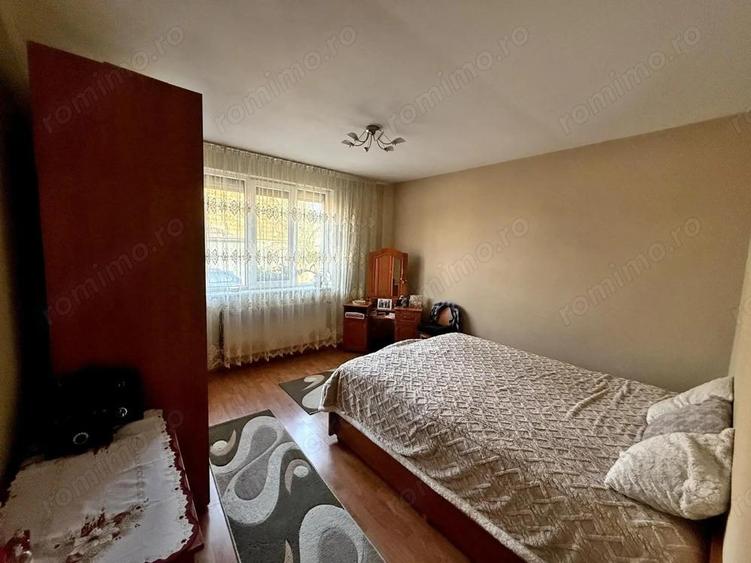 Casa 330 mp cu teren 2300 mp in Santandrei, langa Oradea - 14