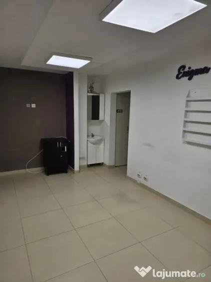 Apartament 4 Camere | Aparatorii Patriei | Decomandat | Centrala | Metrou - 1