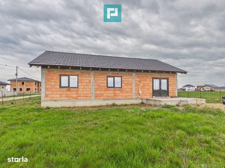Casa noua la ro?u in Zimandcuz - 4