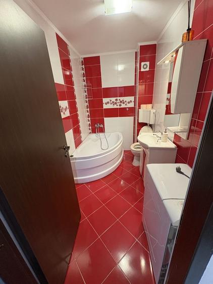 Chirie apartament 3 camere si 2 parcari Sesul De Sus Floresti - 1