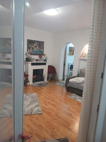 Apartament 3 camere zona accesibila - 2